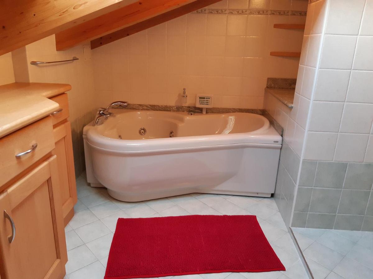 Mansarda Combo Apartment Бормио Екстериор снимка